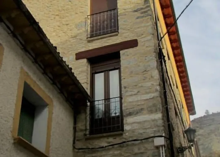 De Yebra * Yebra de Basa