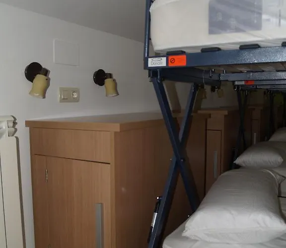 Hostel De Yebra Yebra de Basa